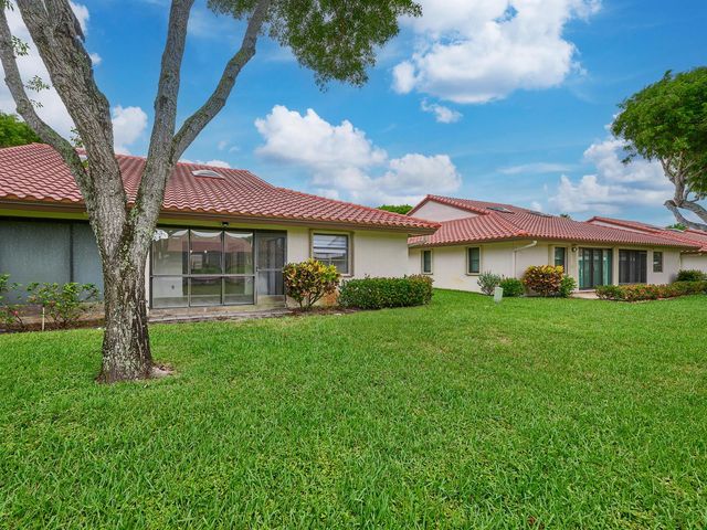6067 Kings Gate Circle, Delray Beach, FL 33484