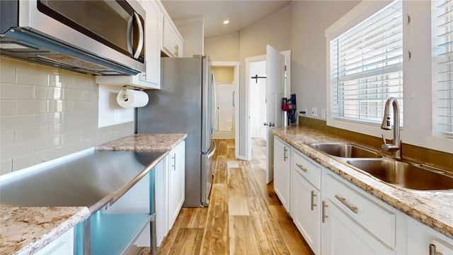 124 Greenhill Circle, Nocona, TX 76255