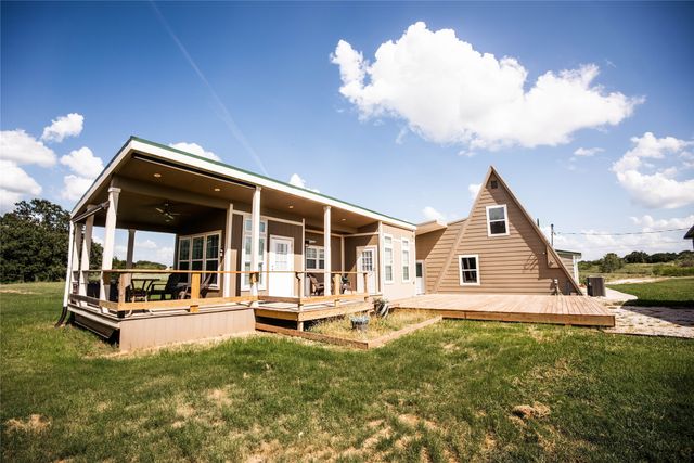 124 Greenhill Circle, Nocona, TX 76255