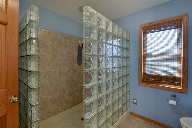 26141 Farm Road 1215, Golden, MO 65658