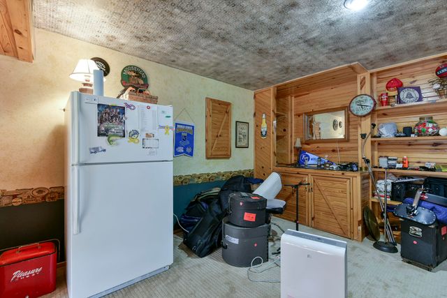 26141 Farm Road 1215, Golden, MO 65658