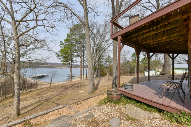 26141 Farm Road 1215, Golden, MO 65658