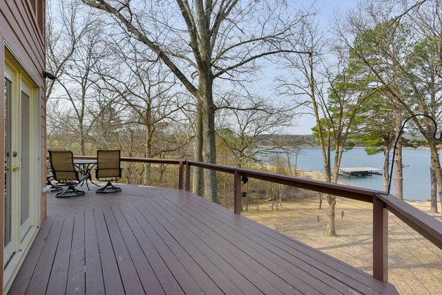 26141 Farm Road 1215, Golden, MO 65658