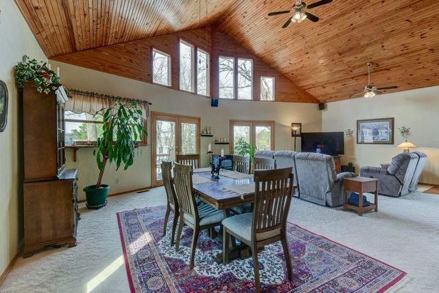 26141 Farm Road 1215, Golden, MO 65658