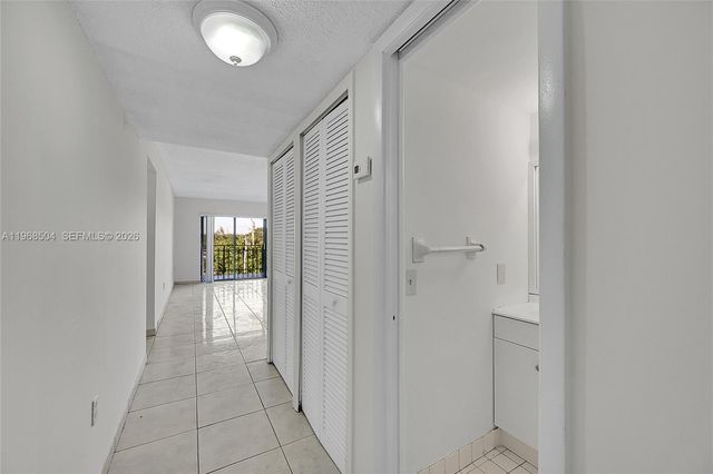 650 NE 149th Street 406A, Miami, FL 33161