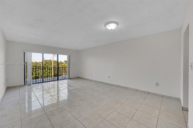 650 NE 149th Street 406A, Miami, FL 33161