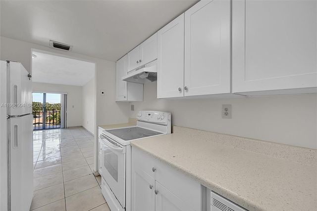 650 NE 149th Street 406A, Miami, FL 33161