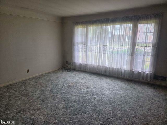 20850 Crowley Street, St Clair Shores, MI 48081