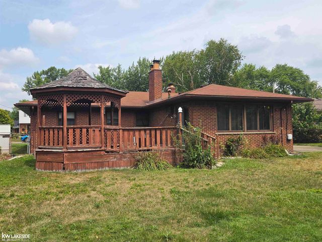 20850 Crowley Street, St Clair Shores, MI 48081
