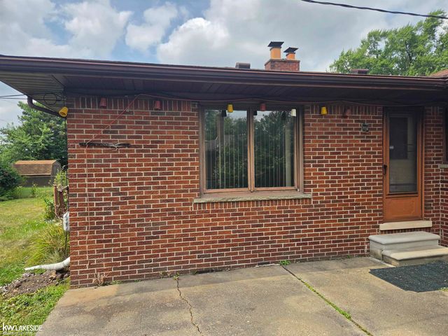 20850 Crowley Street, St Clair Shores, MI 48081