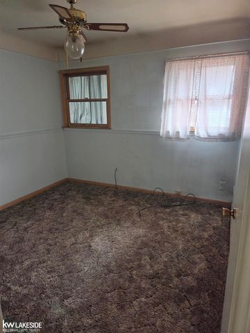 20850 Crowley Street, St Clair Shores, MI 48081