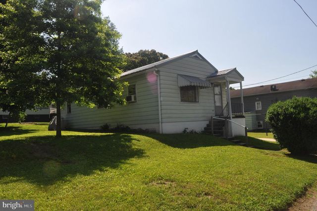 732 BLASSER ST, Millersburg, PA 17061