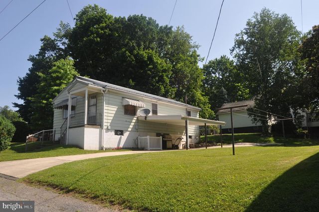 732 BLASSER ST, Millersburg, PA 17061