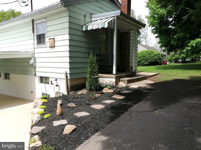 732 BLASSER ST, Millersburg, PA 17061