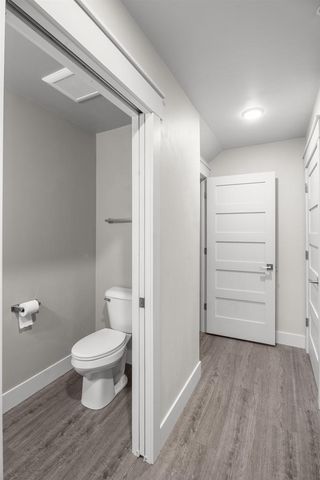 228 S JACKSON STREET, Green Bay, WI 54301
