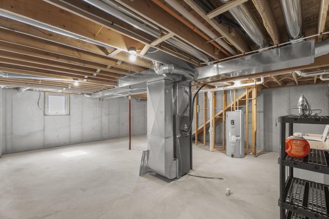 228 S JACKSON STREET, Green Bay, WI 54301