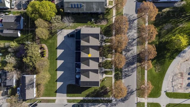 228 S JACKSON STREET, Green Bay, WI 54301