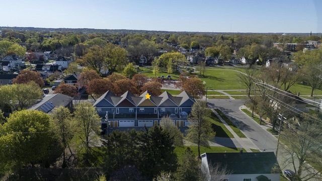 228 S JACKSON STREET, Green Bay, WI 54301