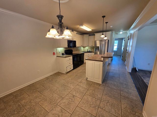 37 Green Apple Drive, Ward, AR 72176