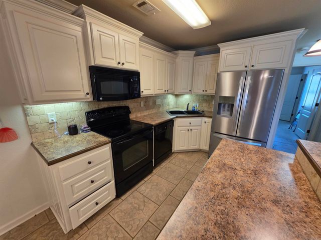 37 Green Apple Drive, Ward, AR 72176