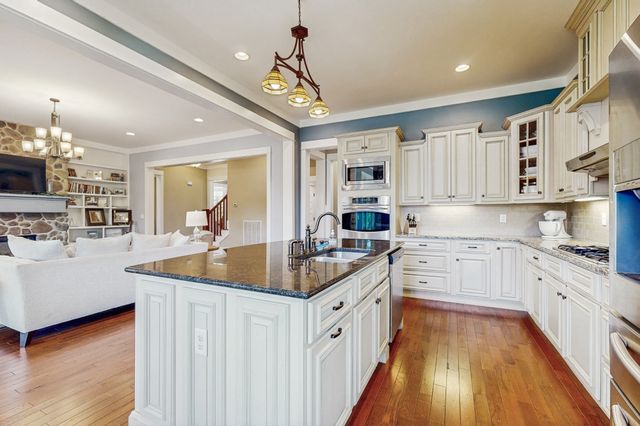 2533 Belle Brook Dr, Franklin, TN 37067