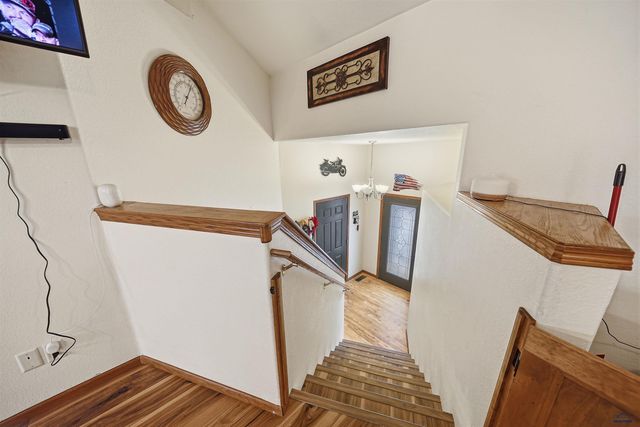 10175 LARAMIE LN, Summerset, SD 57718
