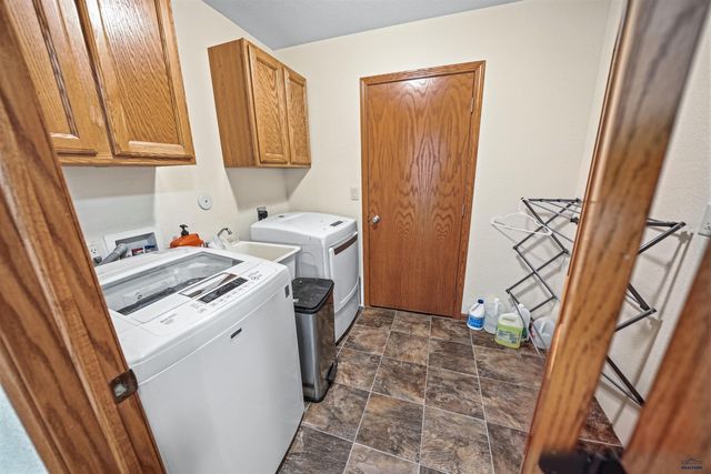 10175 LARAMIE LN, Summerset, SD 57718