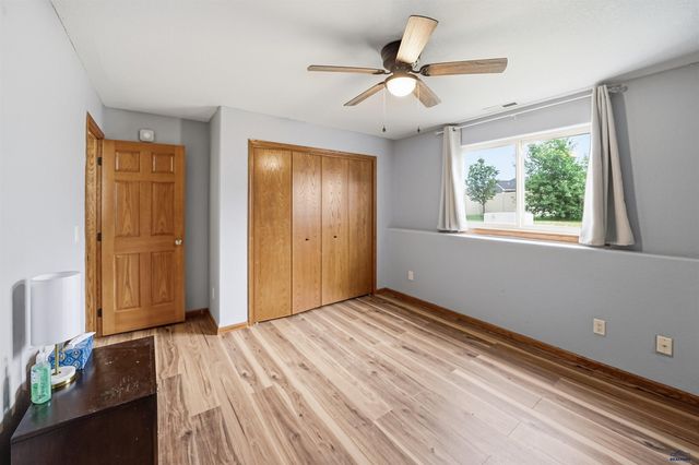 10175 LARAMIE LN, Summerset, SD 57718