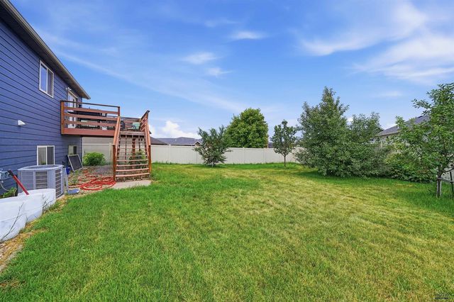 10175 LARAMIE LN, Summerset, SD 57718