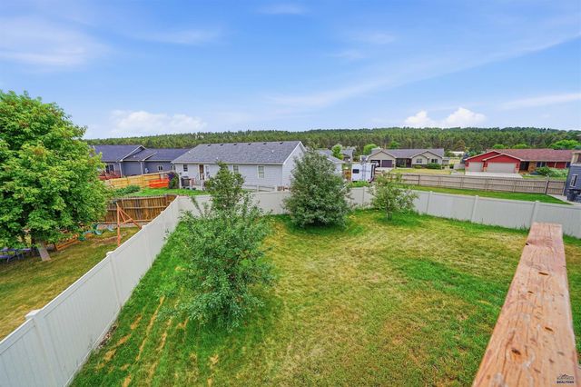 10175 LARAMIE LN, Summerset, SD 57718