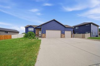 10175 LARAMIE LN, Summerset, SD 57718