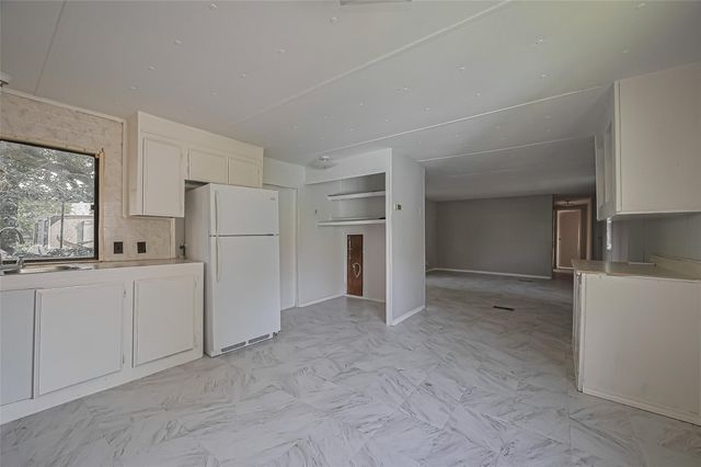 914 Davis Street, Pasadena, TX 77506