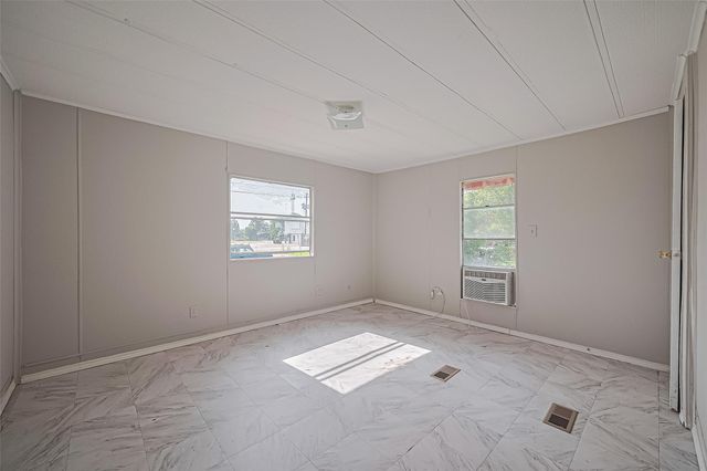 914 Davis Street, Pasadena, TX 77506
