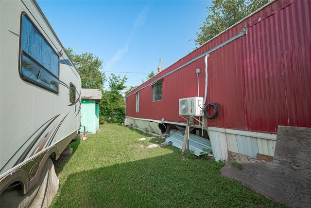 914 Davis Street, Pasadena, TX 77506