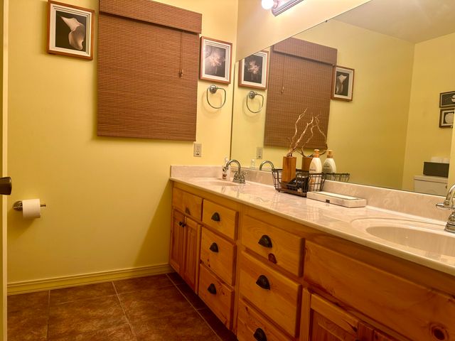 136 Riverview Drive, Mammoth Spring, AR 72554