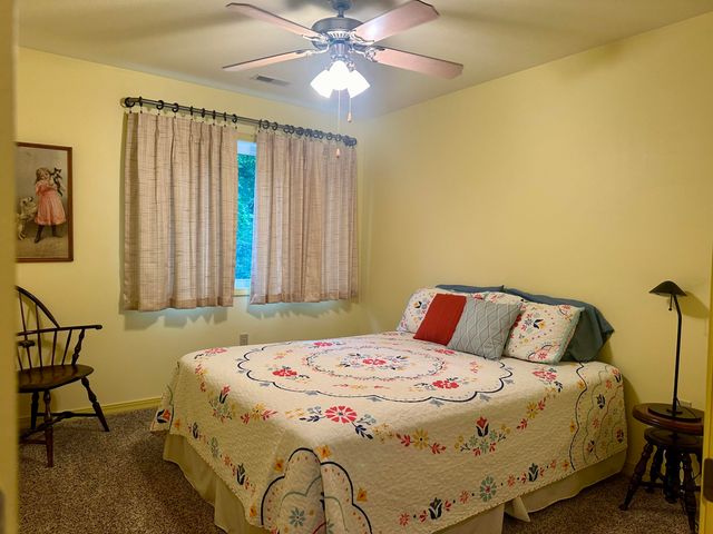 136 Riverview Drive, Mammoth Spring, AR 72554