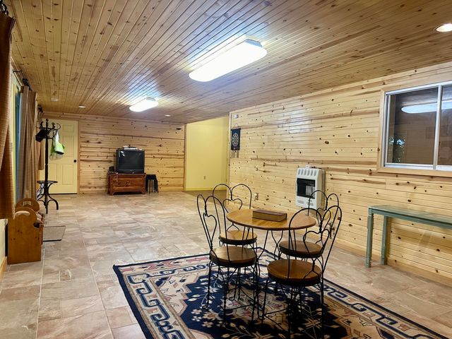 136 Riverview Drive, Mammoth Spring, AR 72554