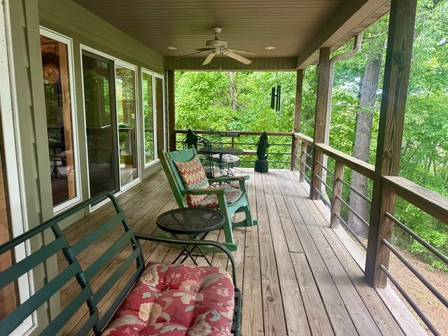 136 Riverview Drive, Mammoth Spring, AR 72554