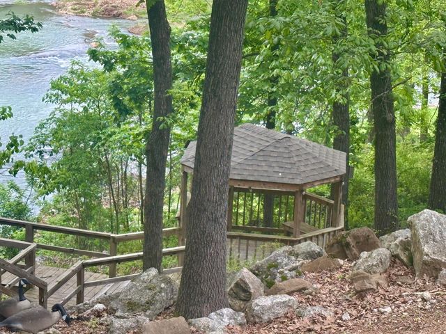 136 Riverview Drive, Mammoth Spring, AR 72554