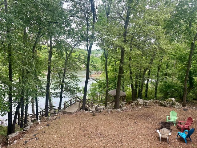 136 Riverview Drive, Mammoth Spring, AR 72554