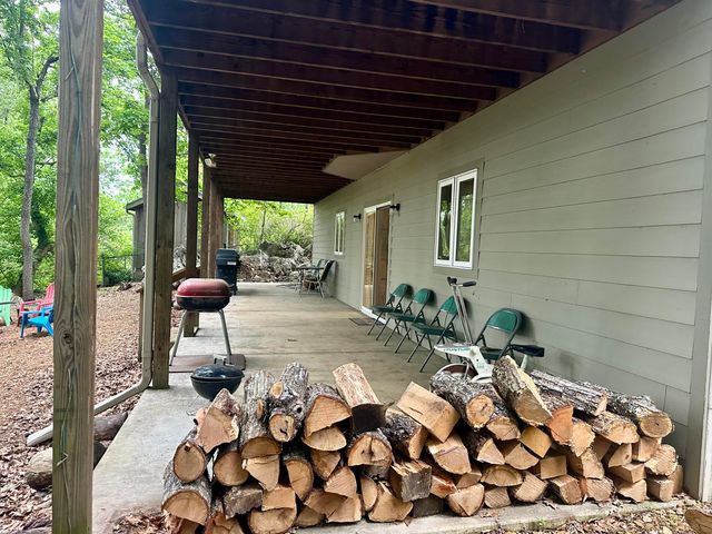 136 Riverview Drive, Mammoth Spring, AR 72554