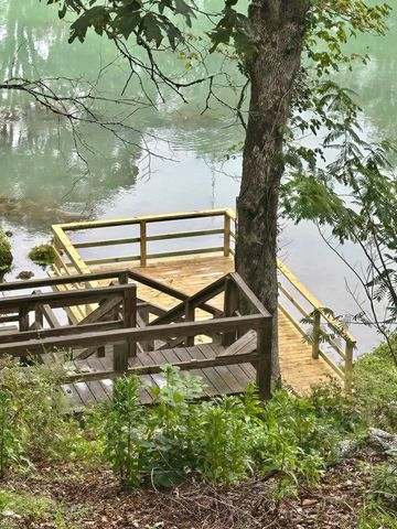 136 Riverview Drive, Mammoth Spring, AR 72554