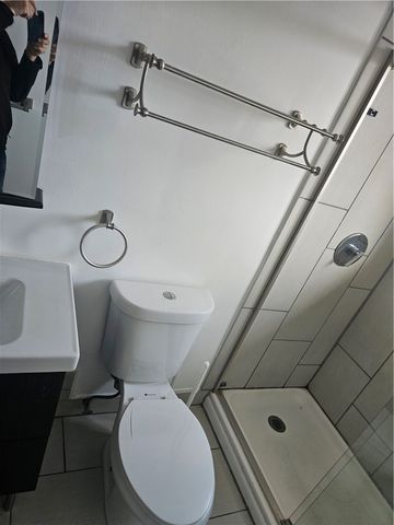 812 Westbury Rd A, N Versailles, PA 15137