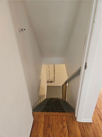 812 Westbury Rd A, N Versailles, PA 15137