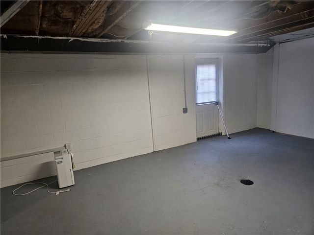 812 Westbury Rd A, N Versailles, PA 15137