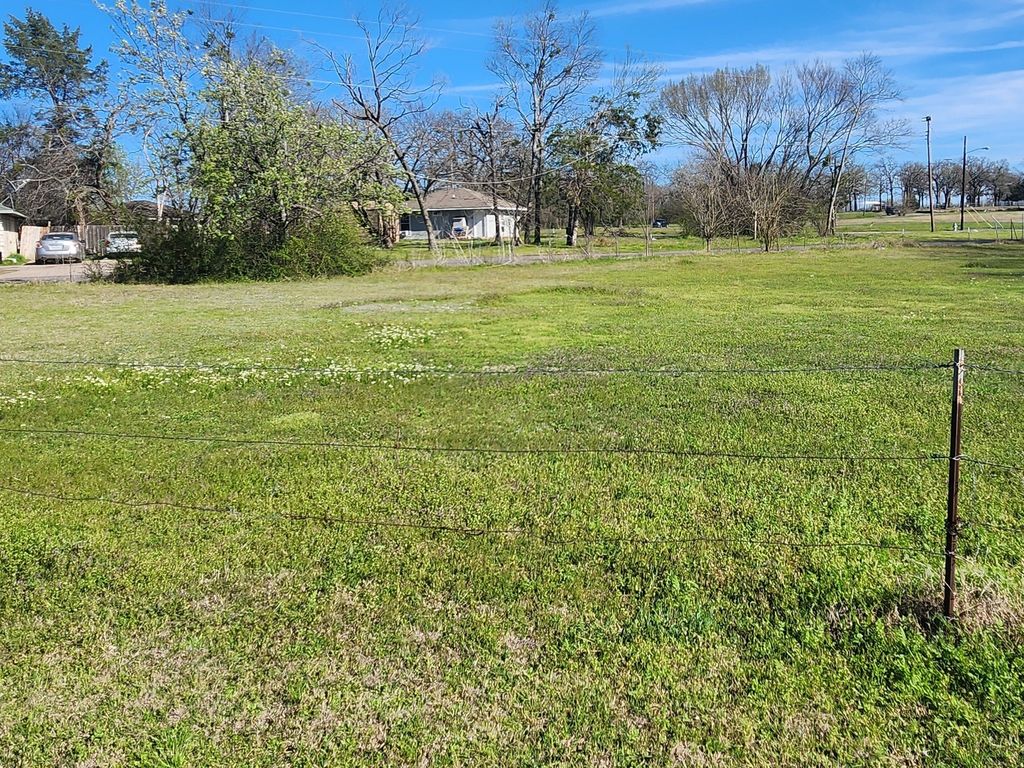 507 Mineral Wells Street, Terrell, TX 75160