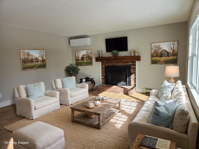 32 Homan Lane, New London, NH 03257