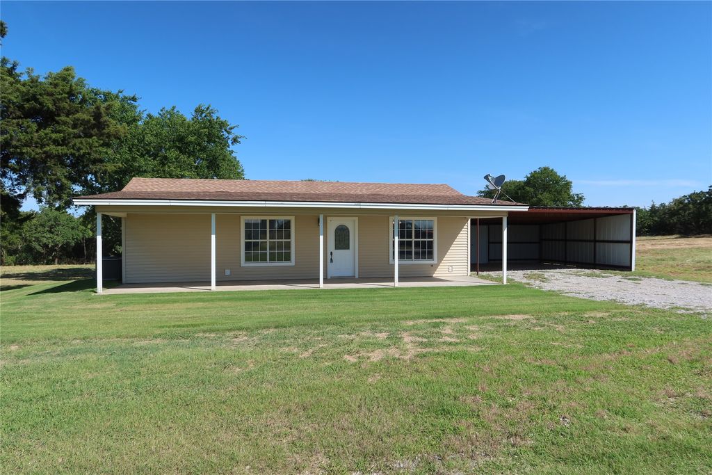 848 Richey Road, Bowie, TX 76230