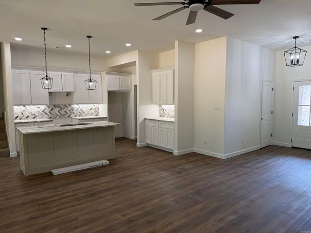 2116 Sable Oaks, Bryant, AR 72022