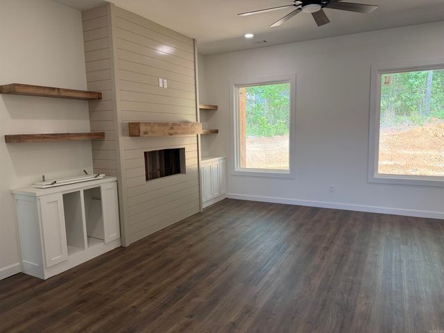 2116 Sable Oaks, Bryant, AR 72022